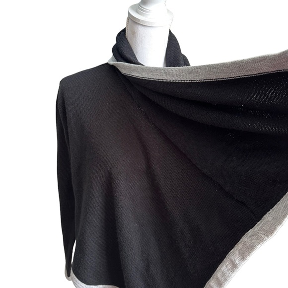 Kaitlyn Two Tone Drape Open Front Cardigan Size Small - Picture 12 of 17